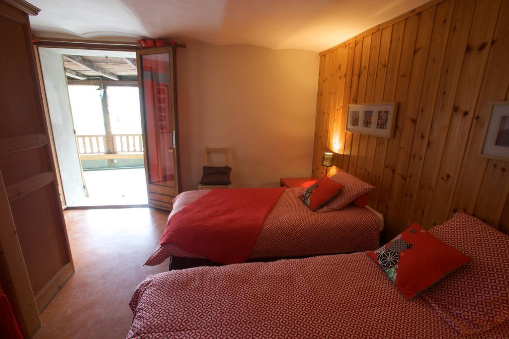 Le Chalet Viso Arvieux Room photo